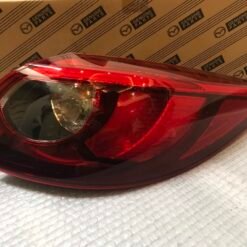 Đèn hậu miếng ngoài phải, bên phụ có Led Mazda CX-5, K070-51-150C